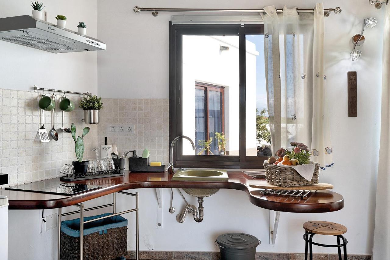 Casa Guenia I Villa Teguise  Exteriör bild