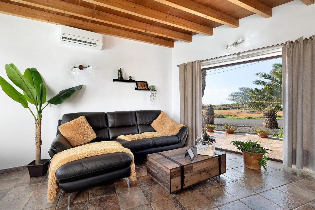 Casa Guenia I Villa Teguise  Exteriör bild