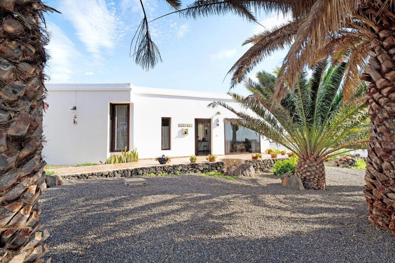 Casa Guenia I Villa Teguise  Exteriör bild